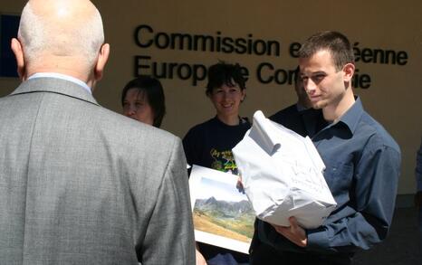 Submission of the petition about saving Rila Mountain in the EU Comission, 08.05.2008