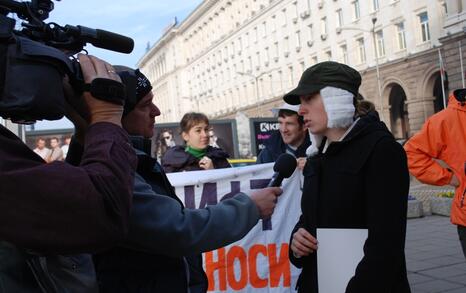 Citizen's action in front of Council of Ministers in Sofia, 25 November 2009