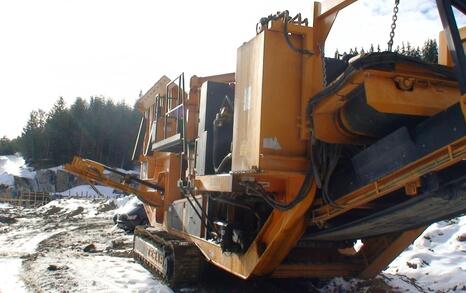 Putting the poles of the lift to the Seven Rila lakes