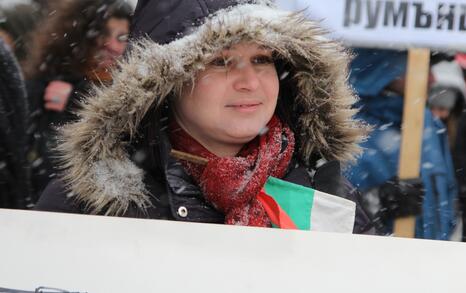 Снимки от акция пред румънското посолство 'Два народа - една вода! Два народа - една борба!'