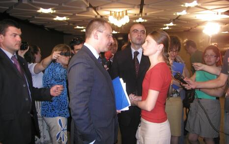 Handing a Rila t-shirt to the prime minister Sergey Stanishev