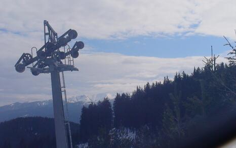 Putting the poles of the lift to the Seven Rila lakes