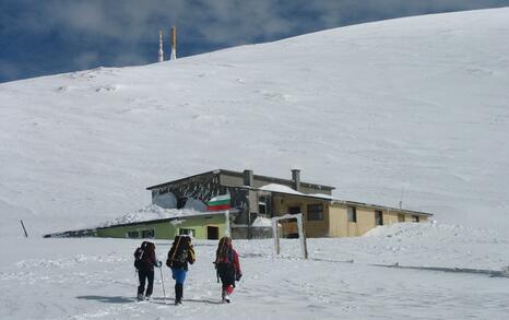 Winter 5-day hike of tourist club 'Prista'-Ruse and friends of the ForTheNature Coalition in Central Balkan National Park