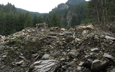 Chernata skala, Panichishte, Rila