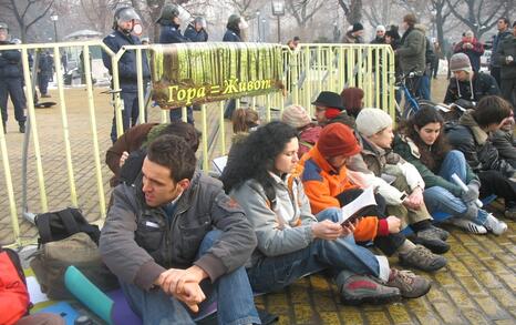 Peaceful sitting demonstration in front of the Parliament