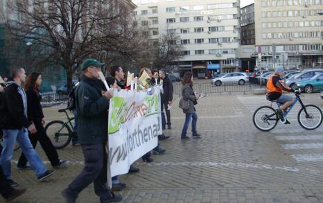 Demonstration 'Members of Parliament, what are you going to cut off - corruption or the forest?', 10.04.2012