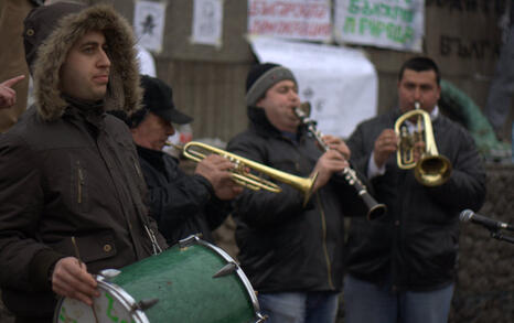 Third day of protests in front of the Parliament, 16.01.2009