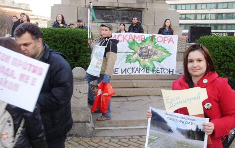 Demonstration 'Members of Parliament, what are you going to cut off - corruption or the forest?', 10.04.2012